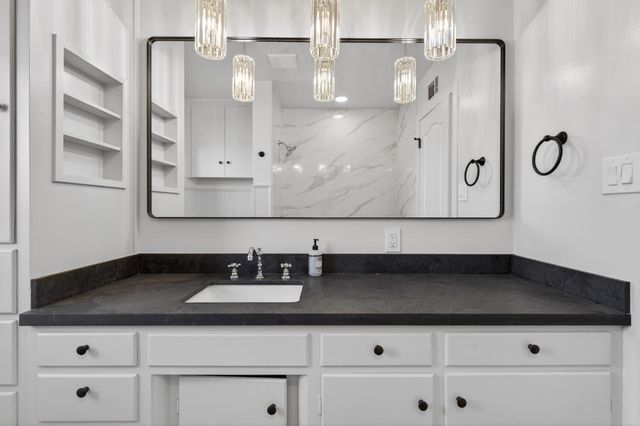 820 Ehrhardt Dr, Lodi, CA 95240