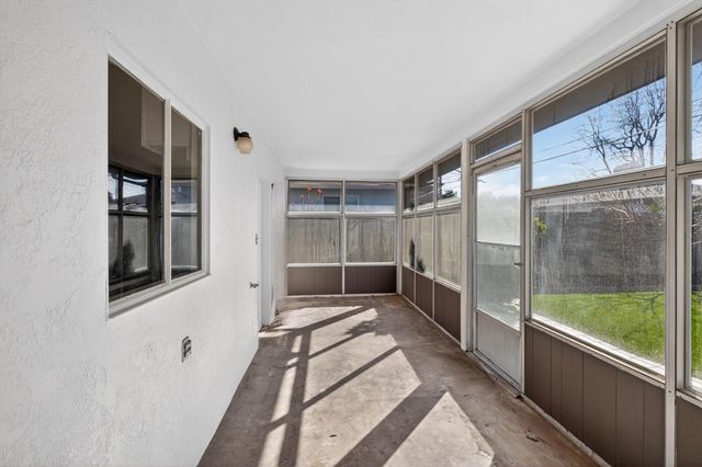 820 Ehrhardt Dr, Lodi, CA 95240