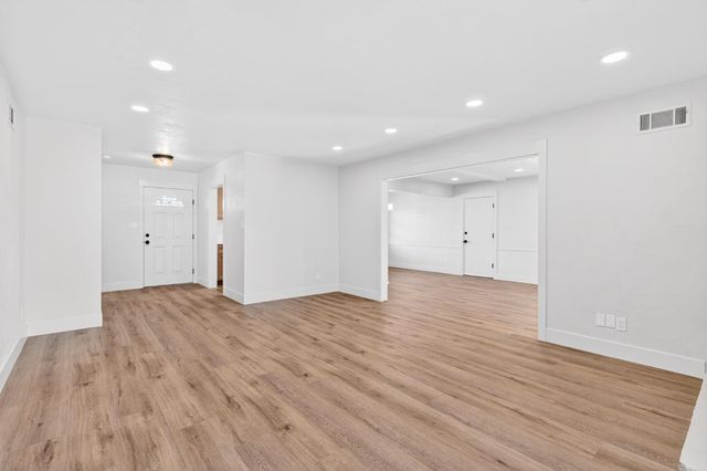 820 Ehrhardt Dr, Lodi, CA 95240