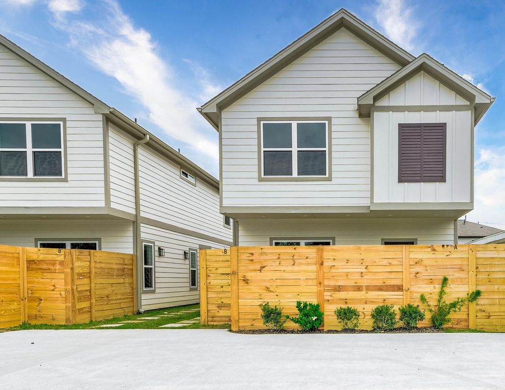 785 Fortune Street A, Houston, TX 77088