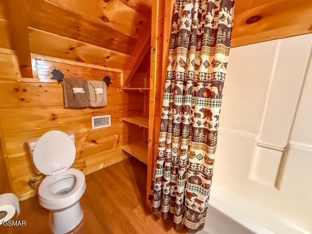 2138 Walnut Court, Sevierville, TN 37876