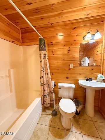 2138 Walnut Court, Sevierville, TN 37876