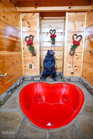 2138 Walnut Court, Sevierville, TN 37876