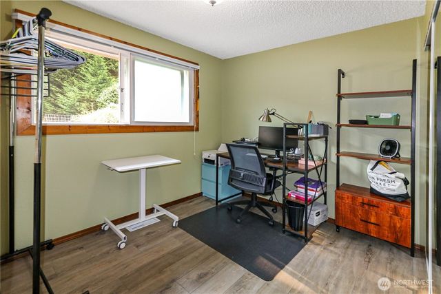 18627 32nd Avenue S, Seatac, WA 98188