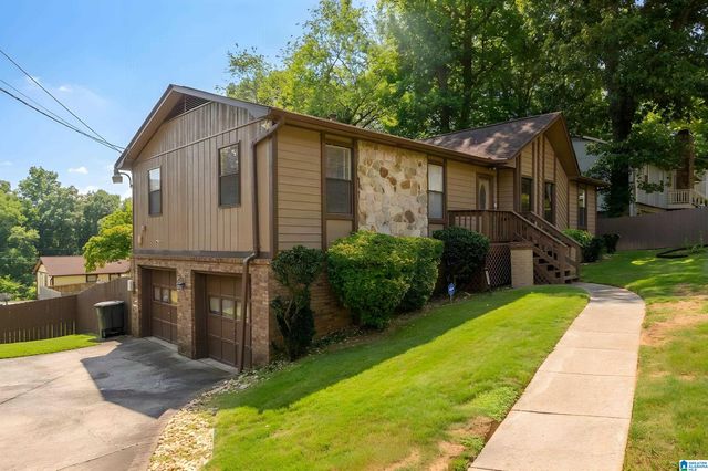 17 FREDA JANE LANE, Birmingham, AL 35215