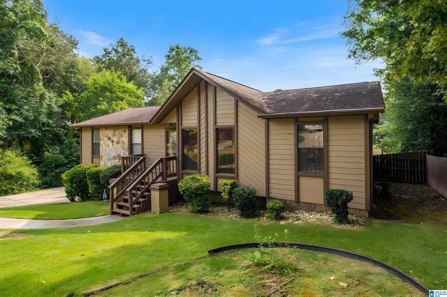 17 FREDA JANE LANE, Birmingham, AL 35215
