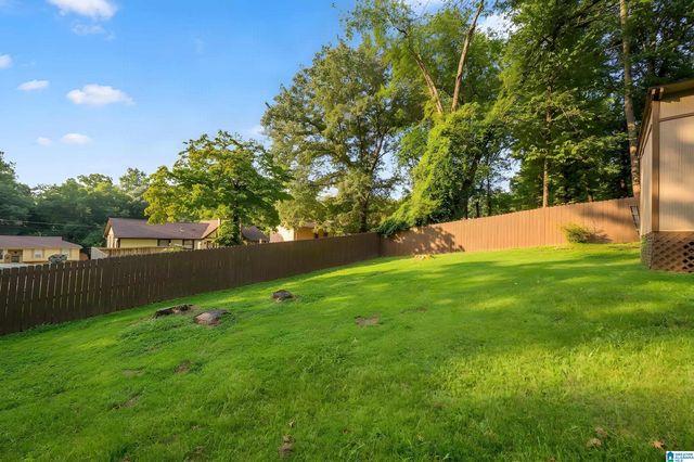 17 FREDA JANE LANE, Birmingham, AL 35215