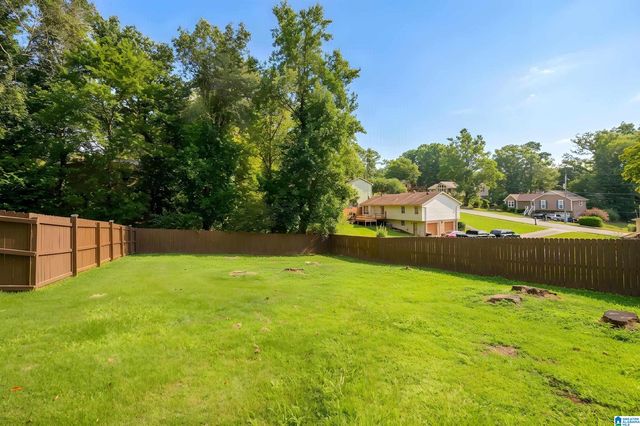 17 FREDA JANE LANE, Birmingham, AL 35215