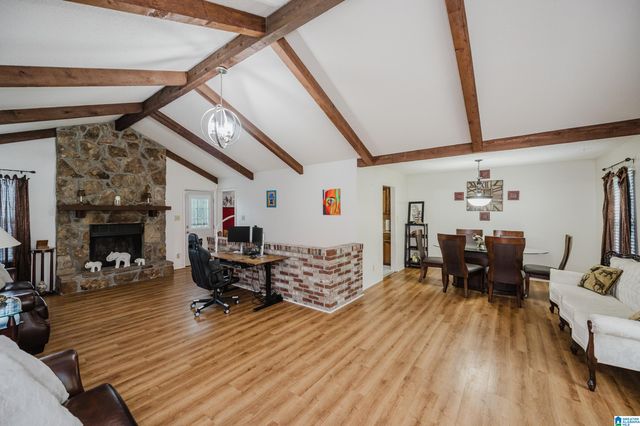 17 FREDA JANE LANE, Birmingham, AL 35215