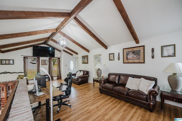 17 FREDA JANE LANE, Birmingham, AL 35215