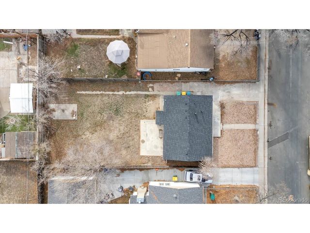 7800 Ladore St, Commerce City, CO 80022