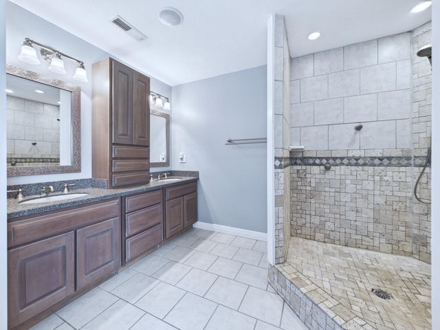 32 Diamond Drive, Barboursville, WV 25504