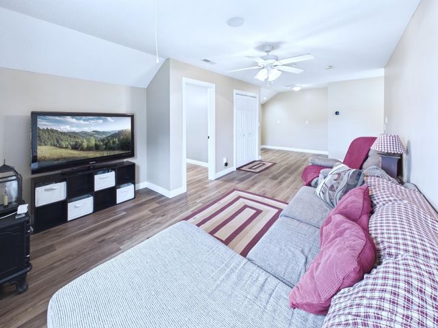 32 Diamond Drive, Barboursville, WV 25504
