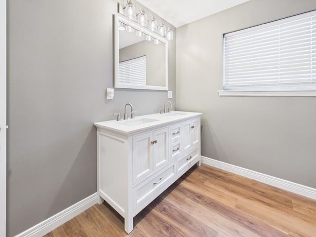 32 Diamond Drive, Barboursville, WV 25504