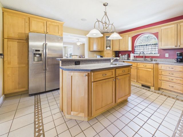32 Diamond Drive, Barboursville, WV 25504