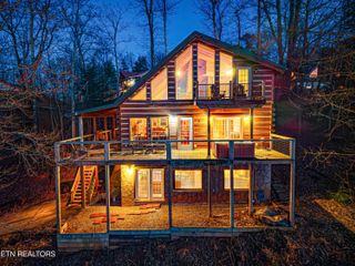 1815 Silver Poplar Lane, Sevierville, TN 37876