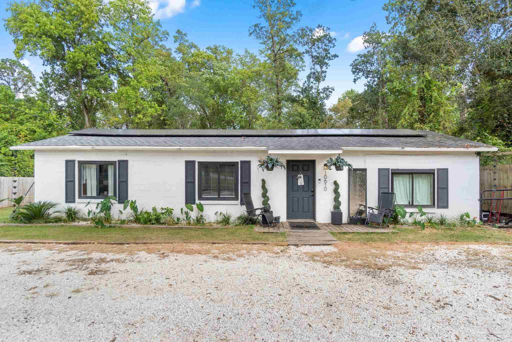 10610 Chemstrand Rd, Pensacola, FL 32514