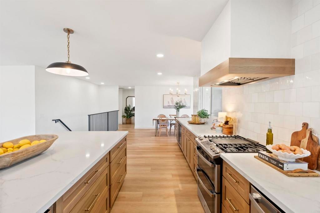Image 20 of property listing at 1140 Evergreen Lane, Vista, CA 92084