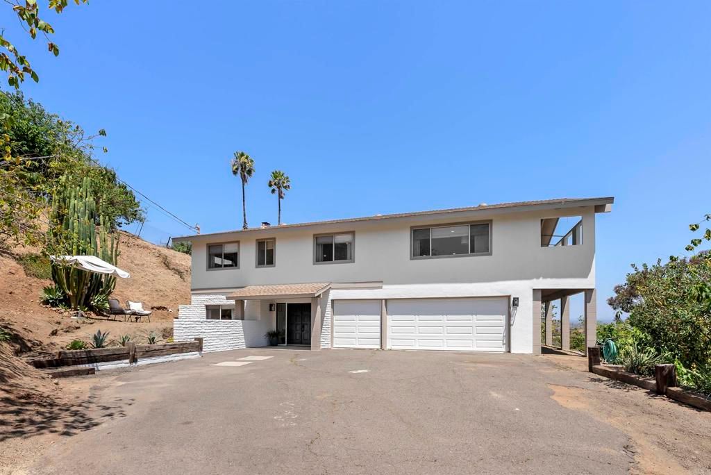 Image 45 of property listing at 1140 Evergreen Lane, Vista, CA 92084