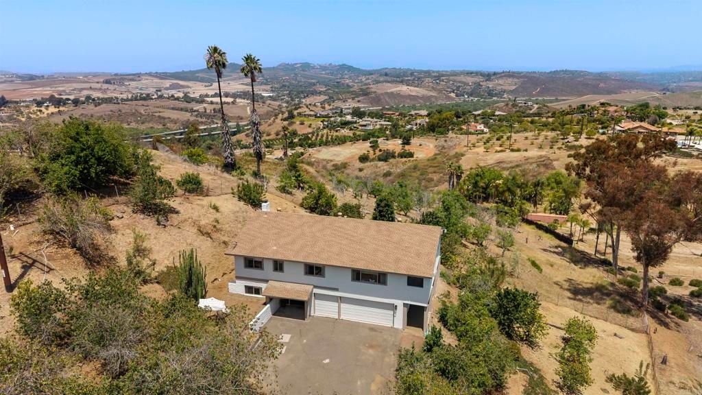 Image 54 of property listing at 1140 Evergreen Lane, Vista, CA 92084