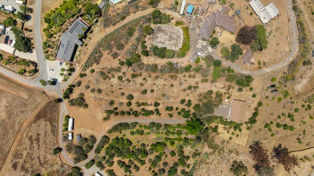 Image 57 of property listing at 1140 Evergreen Lane, Vista, CA 92084