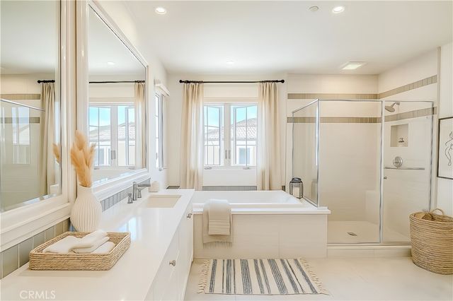 222 Fiore, Irvine, CA 92602