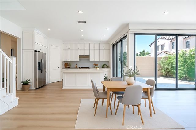 222 Fiore, Irvine, CA 92602