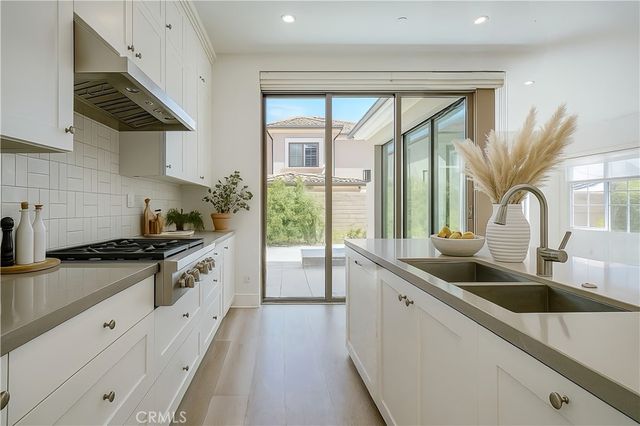 222 Fiore, Irvine, CA 92602