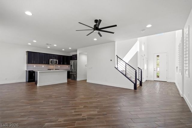 8931 Oreana Peak Court, Las Vegas, NV 89148