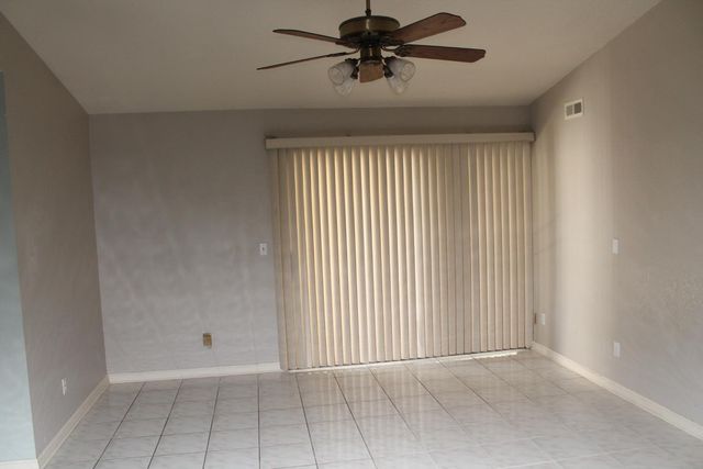 9519 Enchantment Ln, Stockton, CA 95209