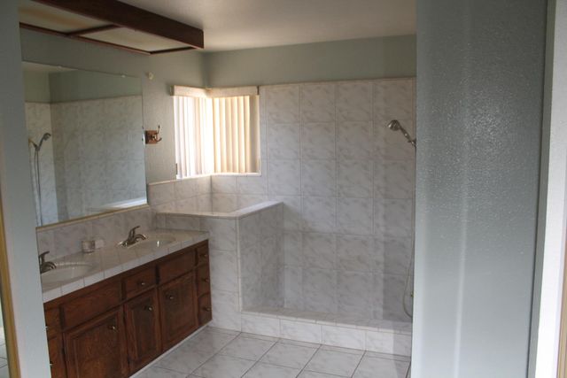 9519 Enchantment Ln, Stockton, CA 95209