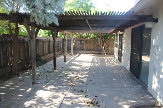 9519 Enchantment Ln, Stockton, CA 95209