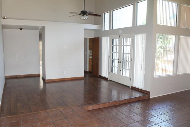 9519 Enchantment Ln, Stockton, CA 95209