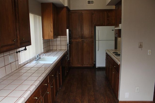 9519 Enchantment Ln, Stockton, CA 95209