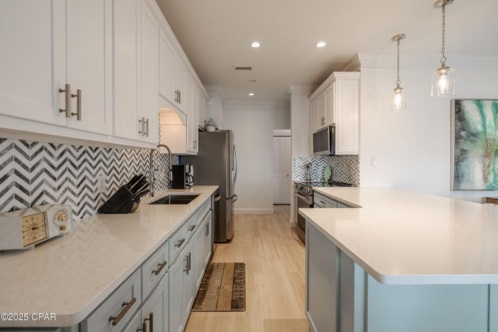 Image 14 of property listing at 2322 Pelican Bay, Panama City Beach, FL 32408, Panama City, FL 32408