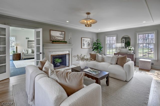 1 White Deer Ln, Harding Twp., NJ 07976