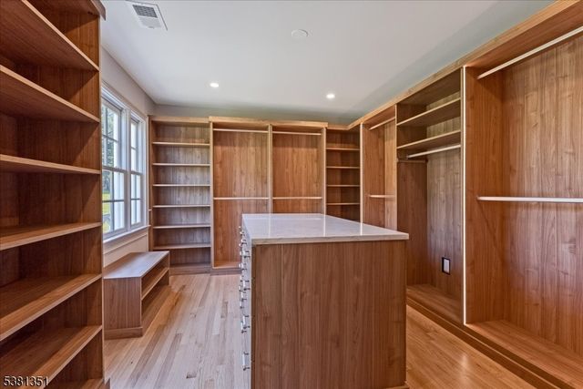1 White Deer Ln, Harding Twp., NJ 07976