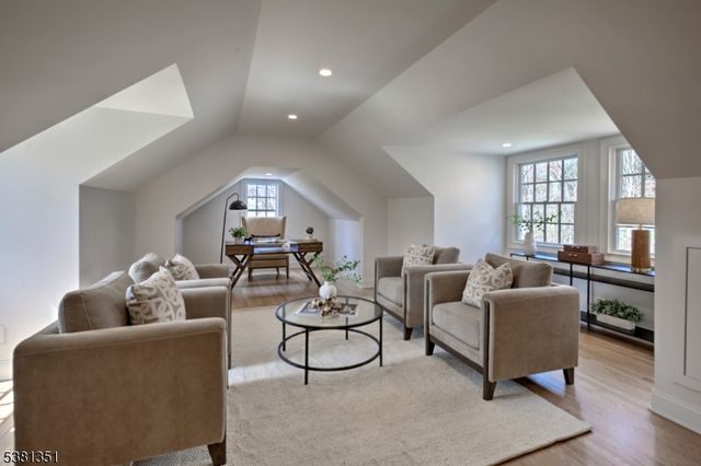1 White Deer Ln, Harding Twp., NJ 07976