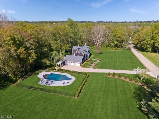 1 White Deer Ln, Harding Twp., NJ 07976