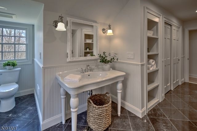 1 White Deer Ln, Harding Twp., NJ 07976