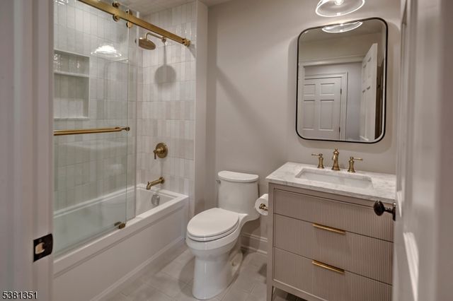 1 White Deer Ln, Harding Twp., NJ 07976