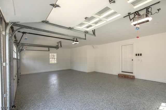 1 White Deer Ln, Harding Twp., NJ 07976