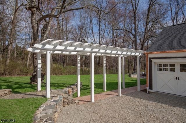 1 White Deer Ln, Harding Twp., NJ 07976