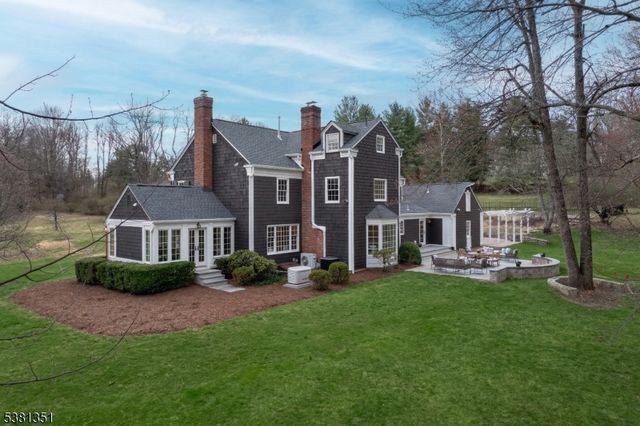 1 White Deer Ln, Harding Twp., NJ 07976