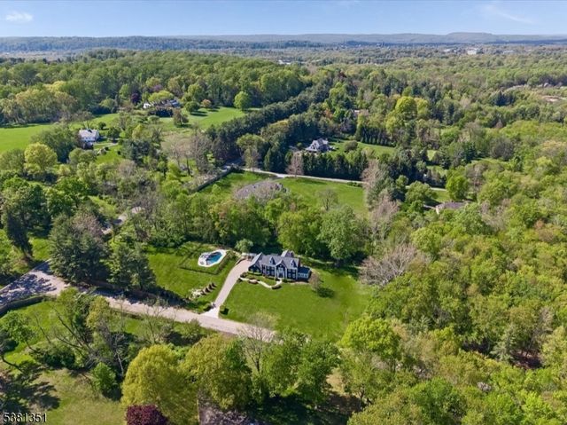 1 White Deer Ln, Harding Twp., NJ 07976