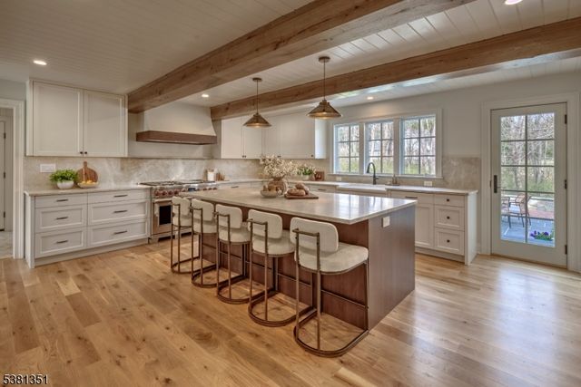 1 White Deer Ln, Harding Twp., NJ 07976