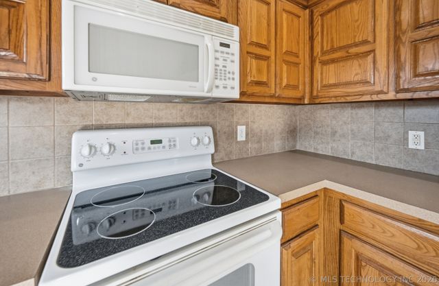 1507 W Vicksburg Place, Broken Arrow, OK 74011
