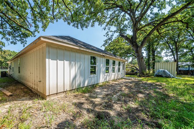 110 Red Oak Drive, Payne Springs, TX 75156