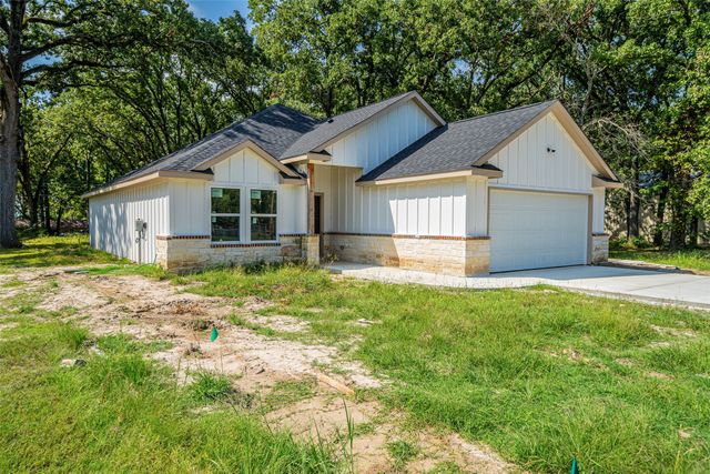 110 Red Oak Drive, Payne Springs, TX 75156