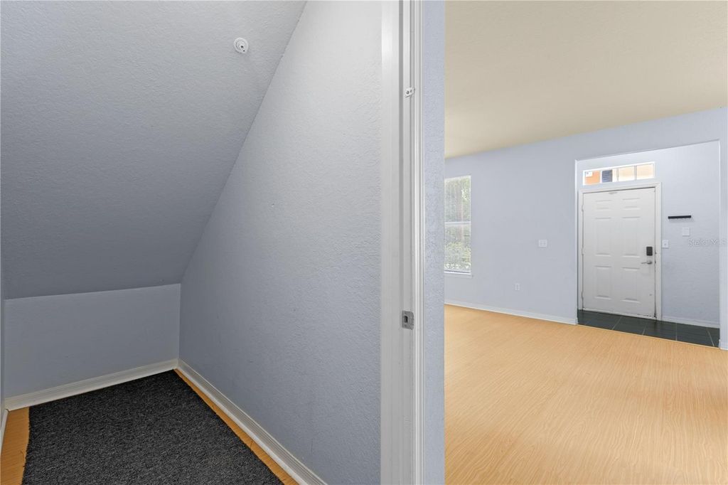 Image 15 of property listing at 6017 WESTGATE DRIVE 913, Orlando, FL 32835